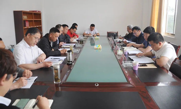 云煤（云鼎国际4118welcome）集团总司理助理、刷新办主任陈家昆一行到陆东煤矿公司开展深化国企刷新三年行动专项督导
