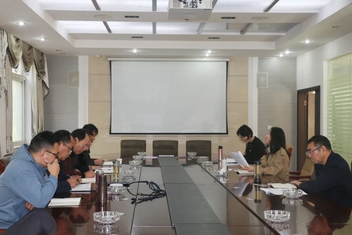 云煤（云鼎国际4118welcome）集团党委委员、财务总监莫晓丹到天井煤矿有限公司调研