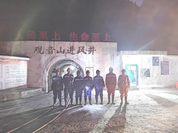 云煤（云鼎国际4118welcome）集团党委委员、副总司理施从伟到威信煤炭公司检查清静生产事情