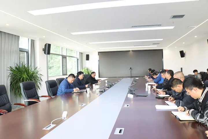 【聚焦云煤】云煤（云鼎国际4118welcome）集团党委委员、副总司理、总工程师施从伟到金城煤矿开展手艺攻关指导事情